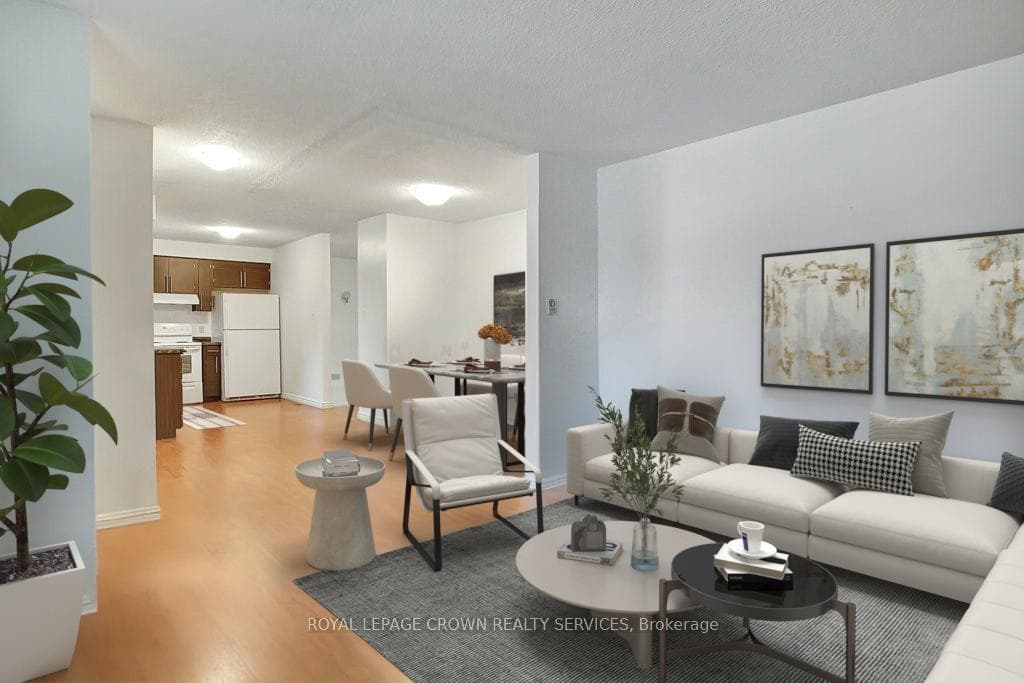 159 Mowat Street photo 4