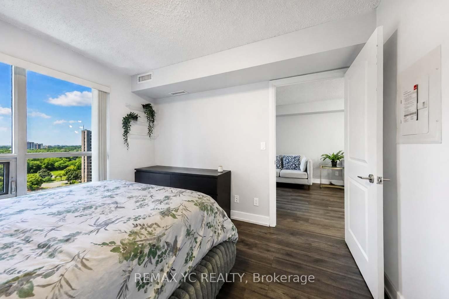 2 Eva Road Unit 1130 (Fully Furnished) photo 10