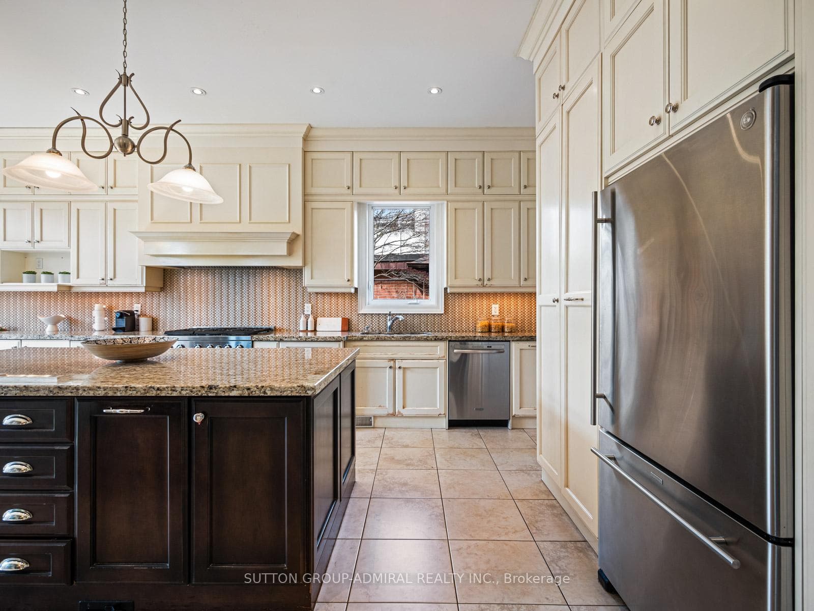 107 Frontenac Avenue photo 11