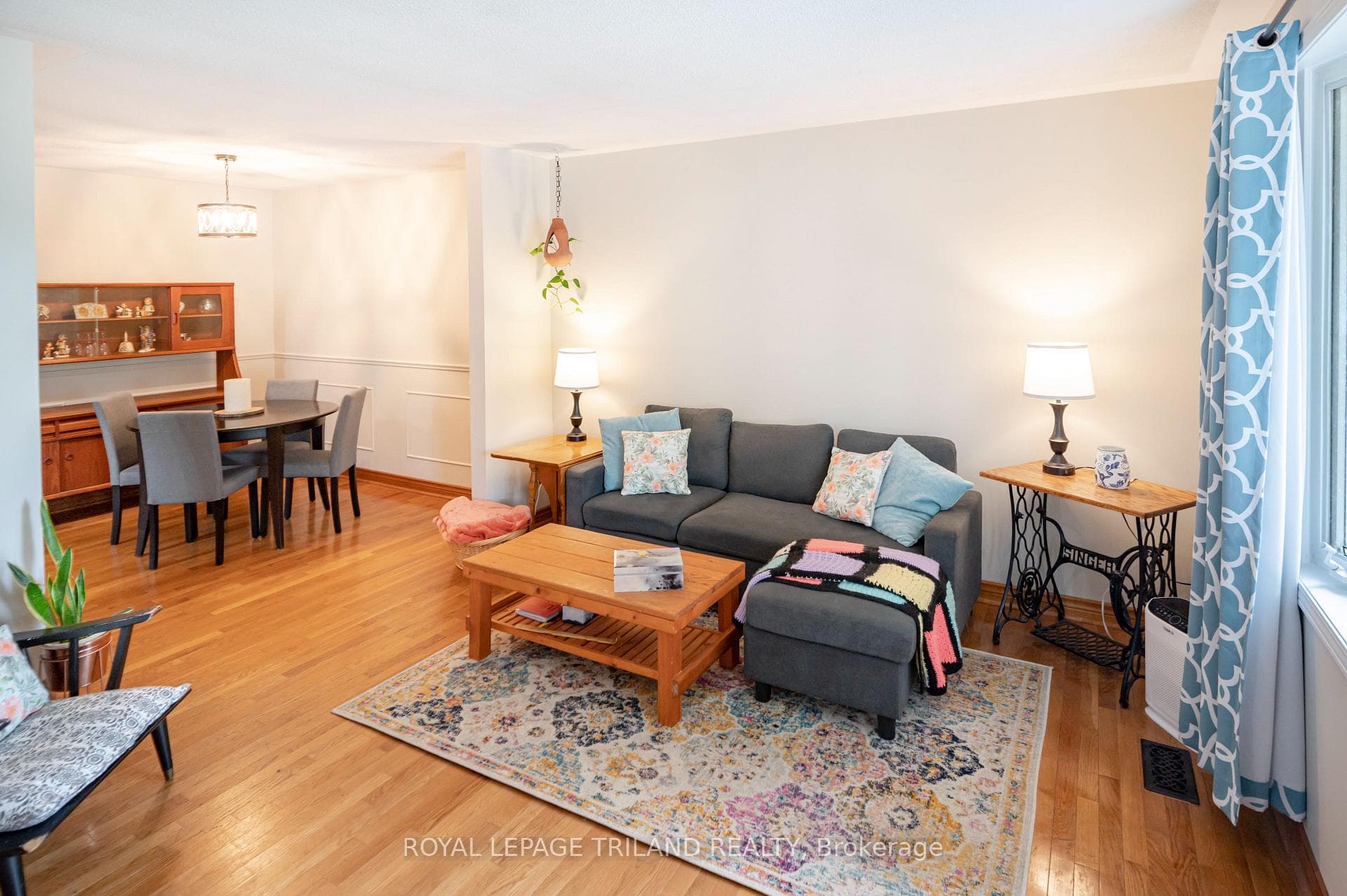 73 GENEVIVE Place photo 8