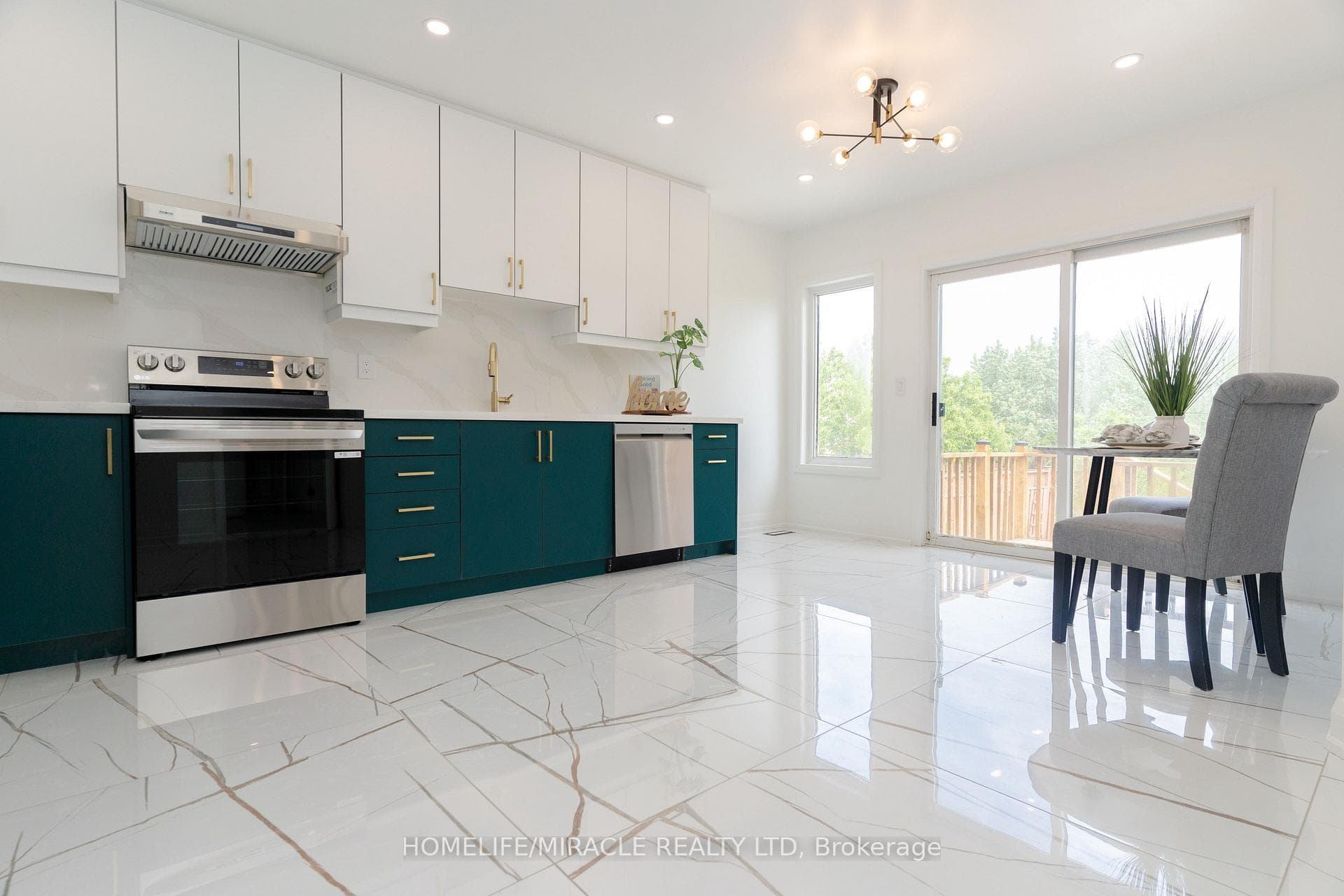 40 Valleypark Crescent photo 12