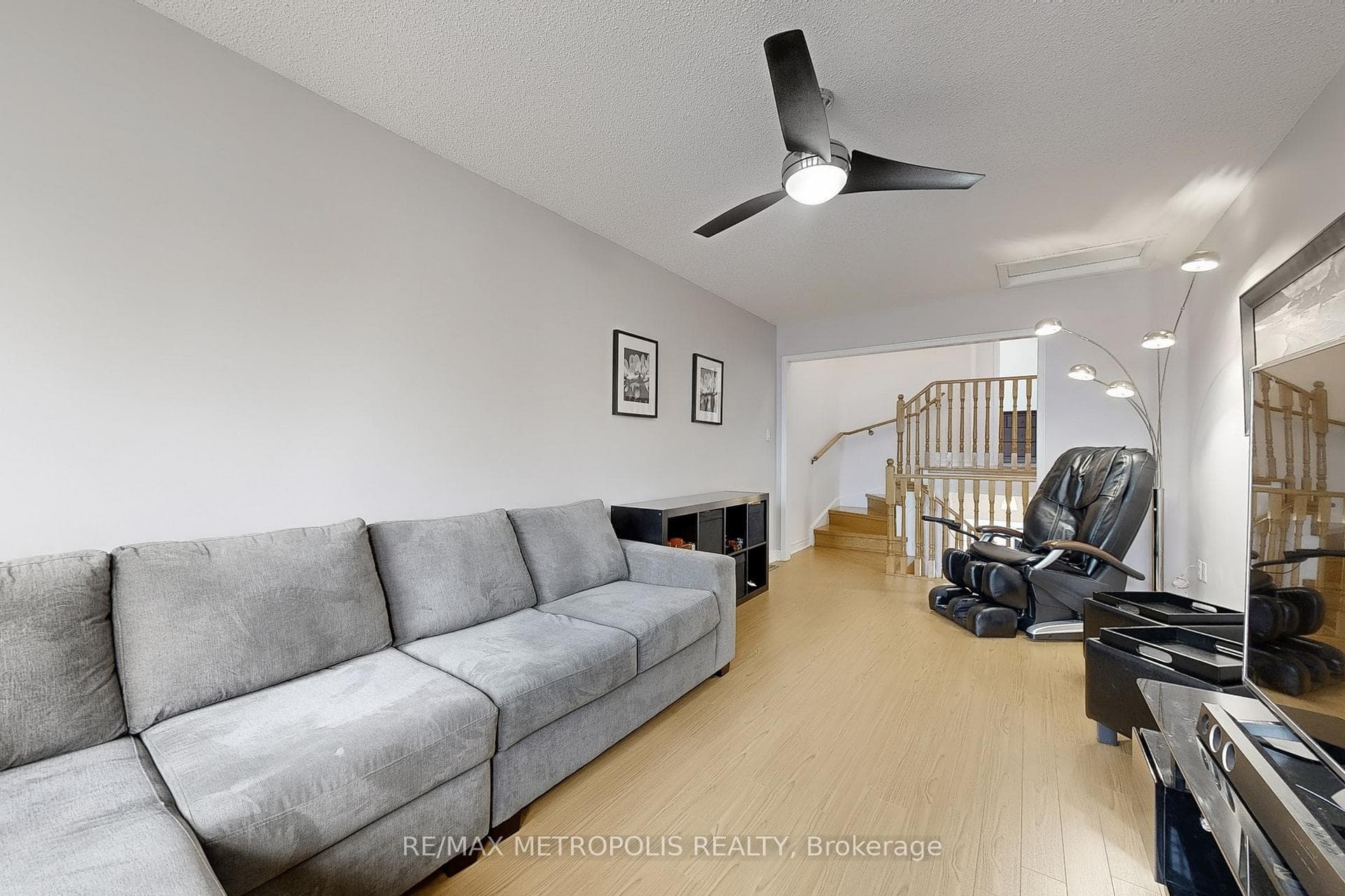 175 Roxbury Street photo 22