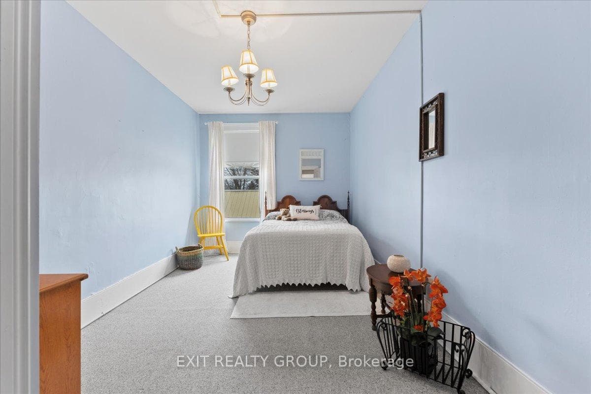 105 Hoskin Road photo 28