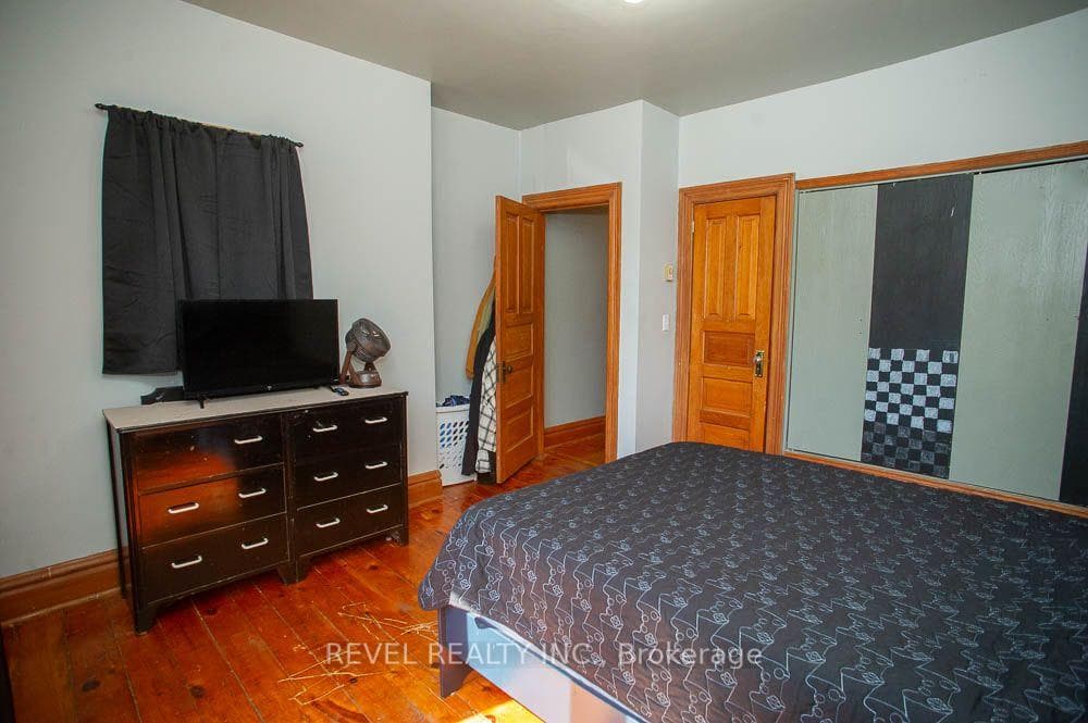 162 Grand River Street photo 22