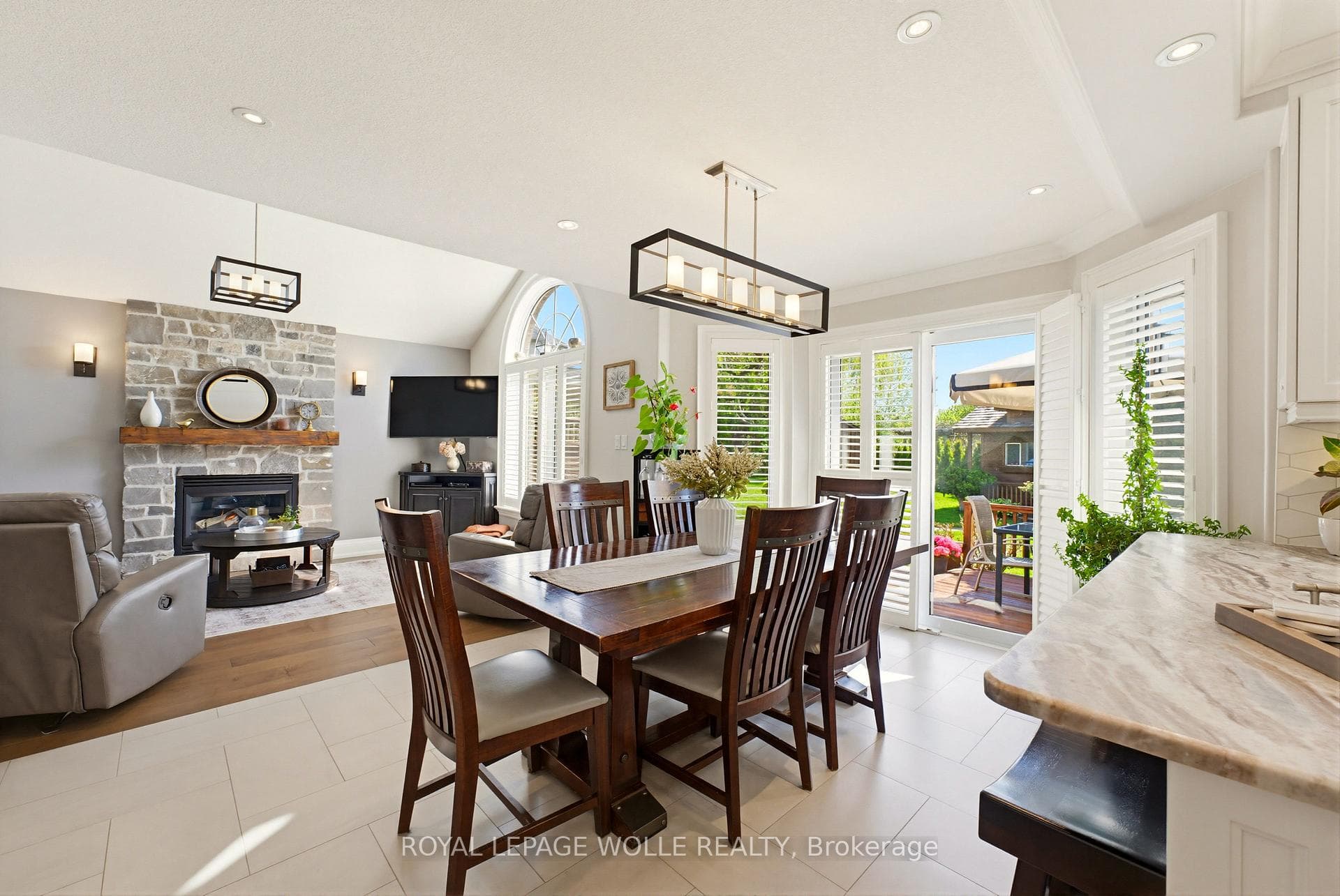 64 Highgate Road photo 15