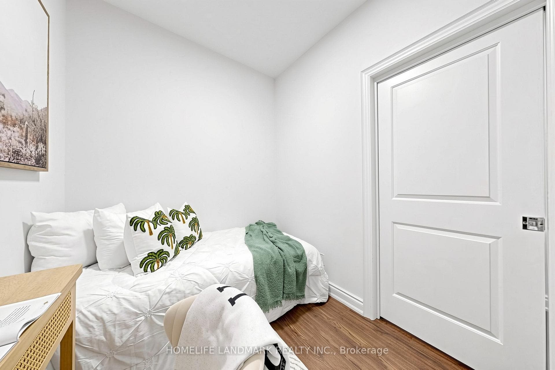 38 Cedarland Drive Unit 1006 photo 12