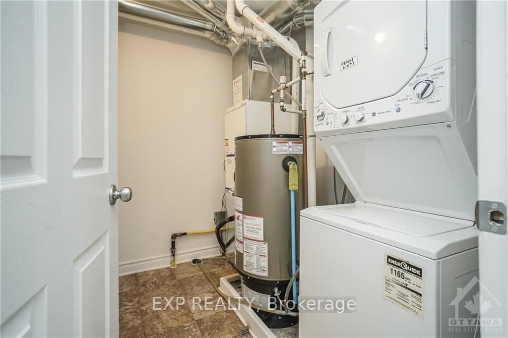 623 CHAPMAN MILLS Drive Unit C photo 25