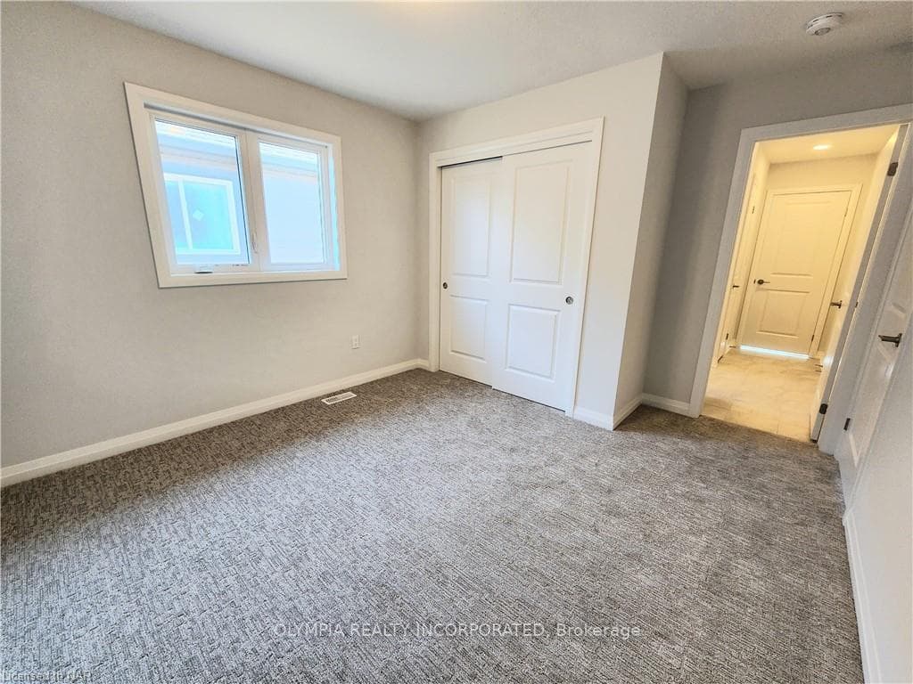 47 Samuel Avenue photo 26