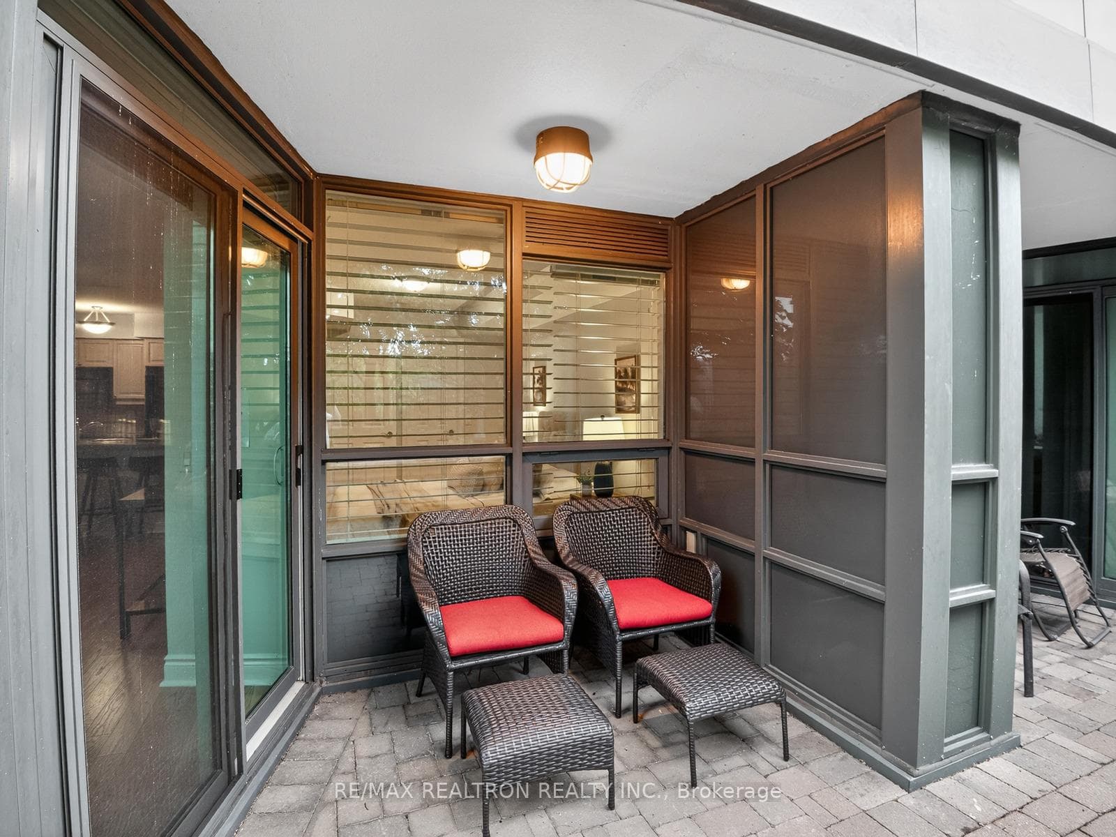 25 Greenview Avenue Unit 317 photo 8