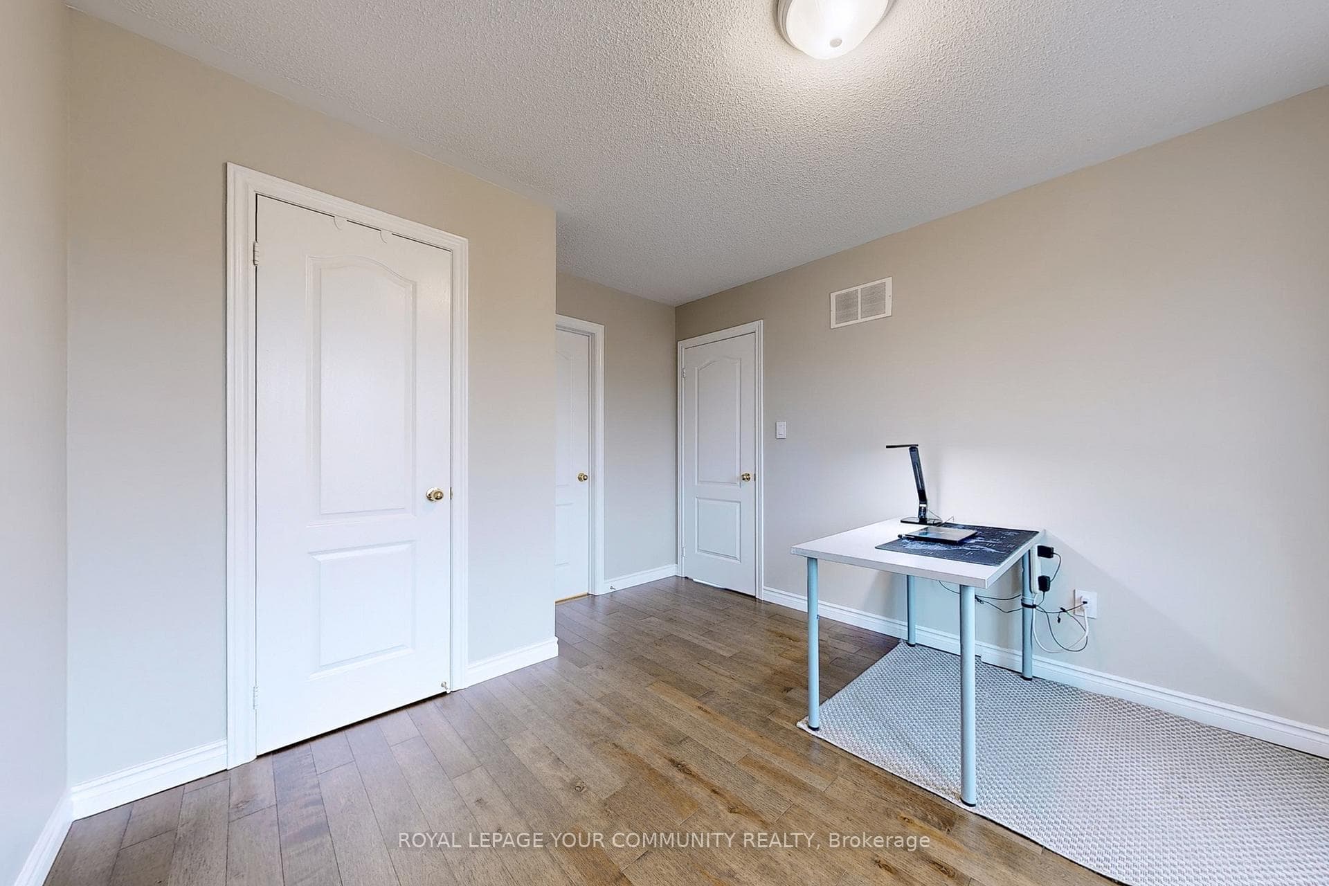 105 Bentoak Crescent photo 28