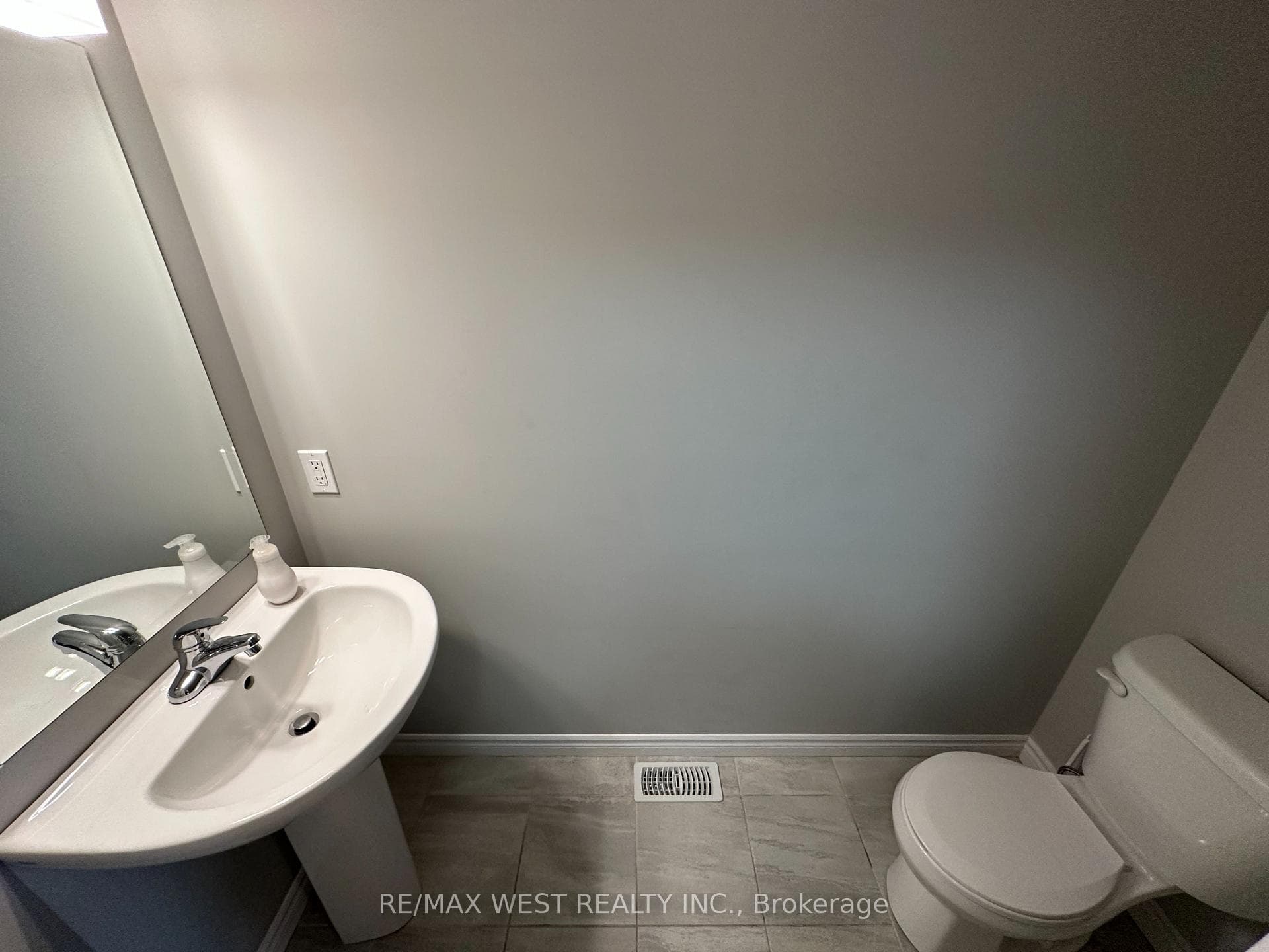 2753 Asima Drive photo 9