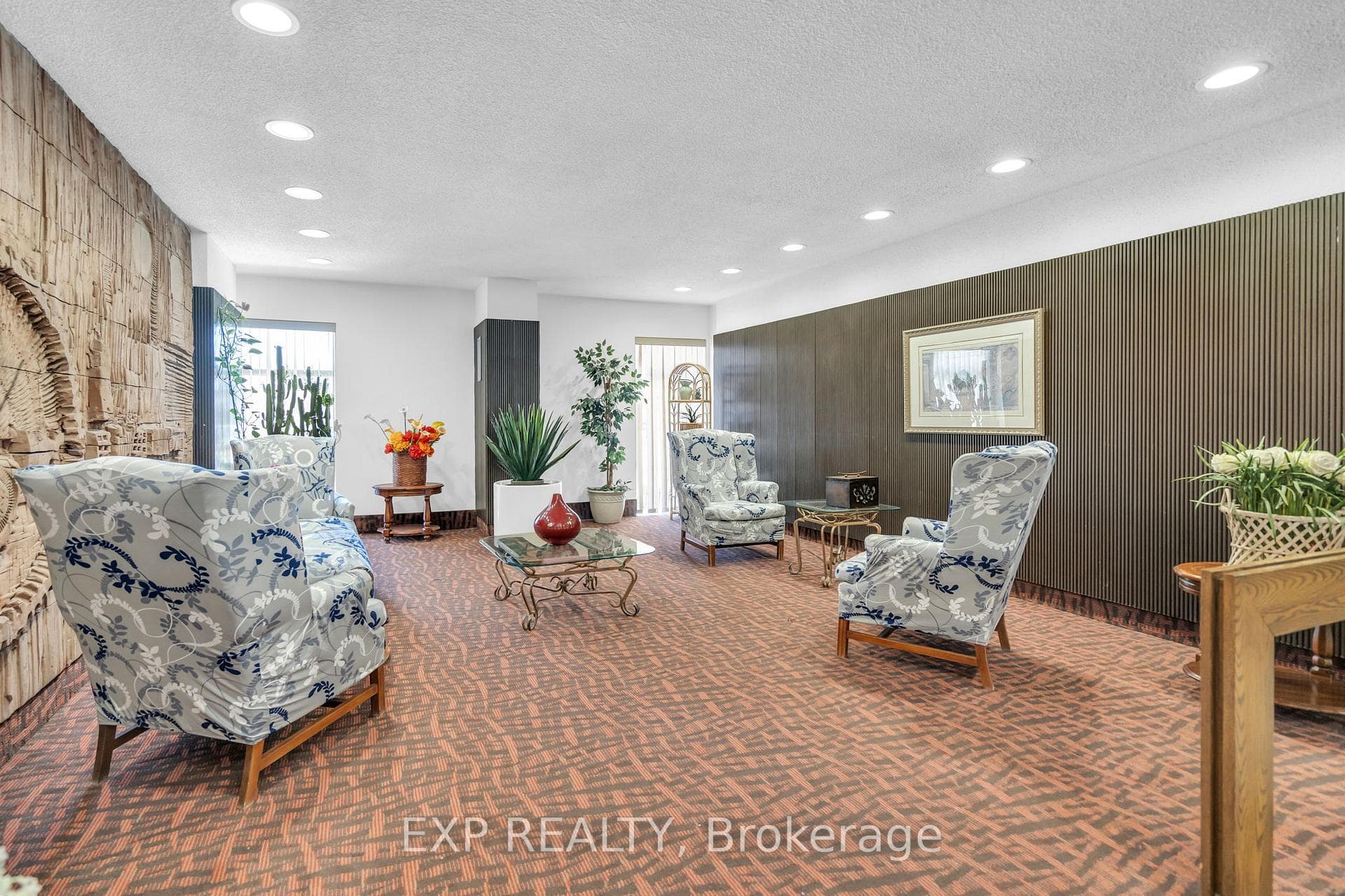 25 Silver Springs Boulevard Unit 1404 photo 5