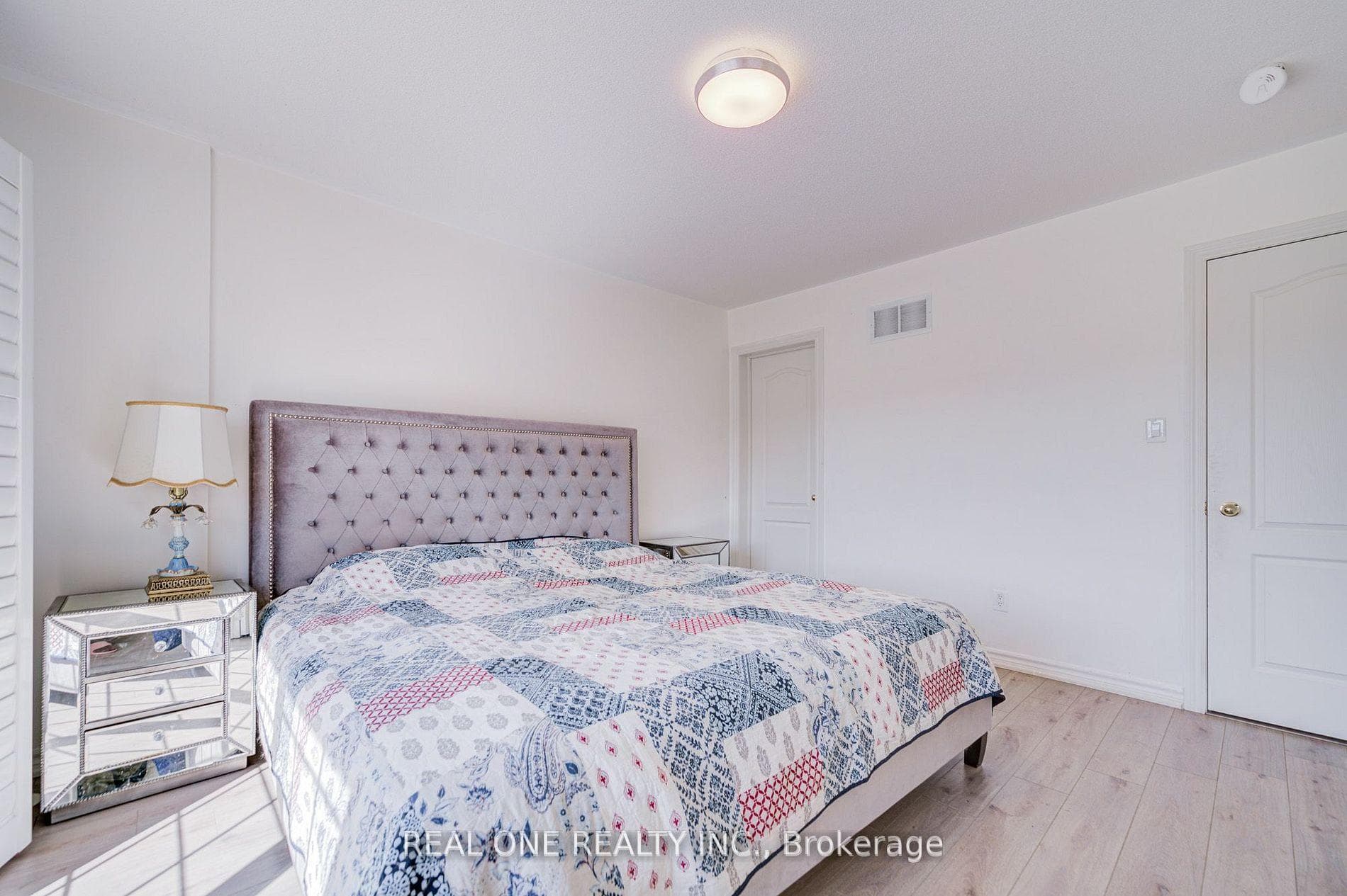 9 Ruskov Lane Unit Upper photo 28