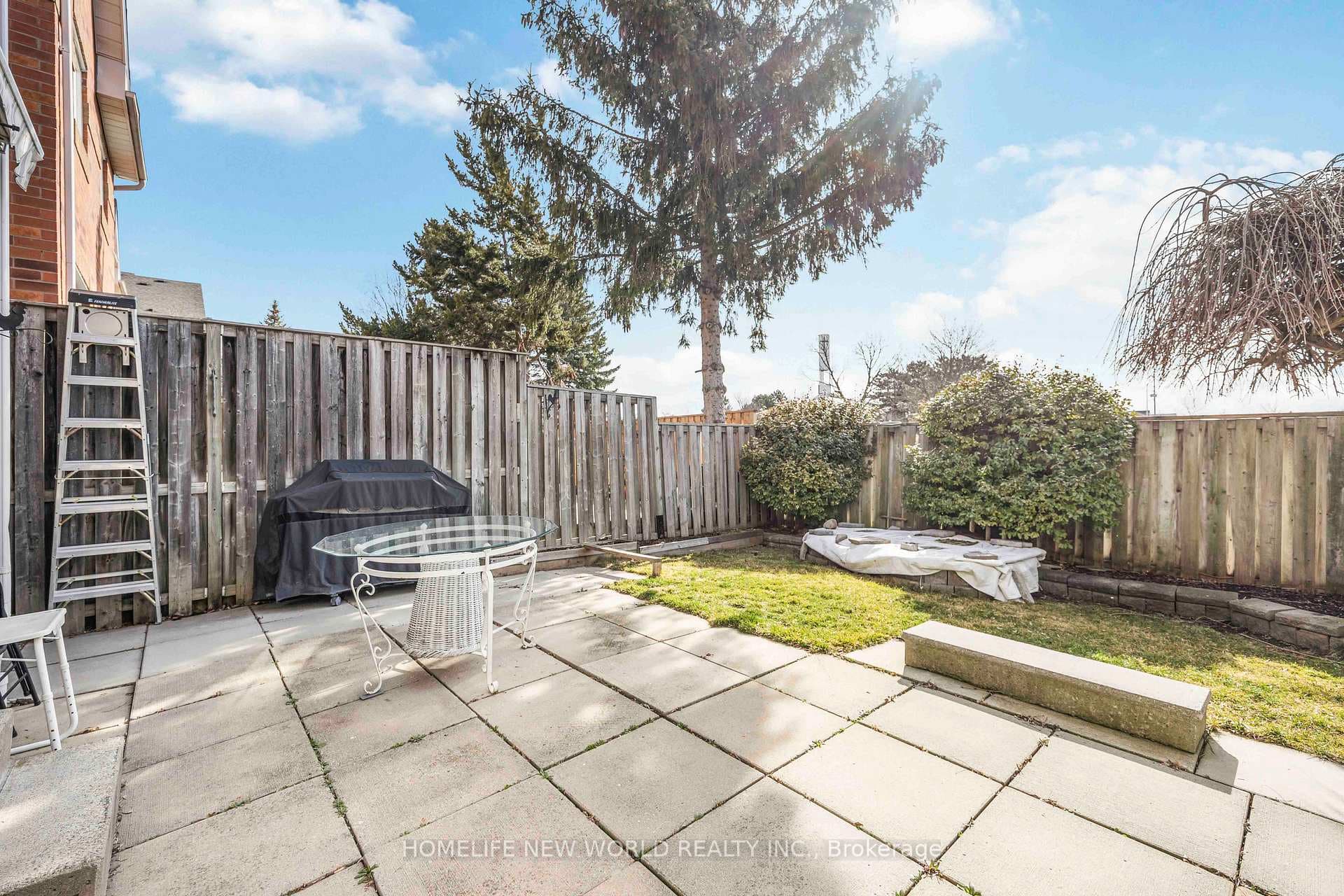 48 Mccullock Crescent photo 38