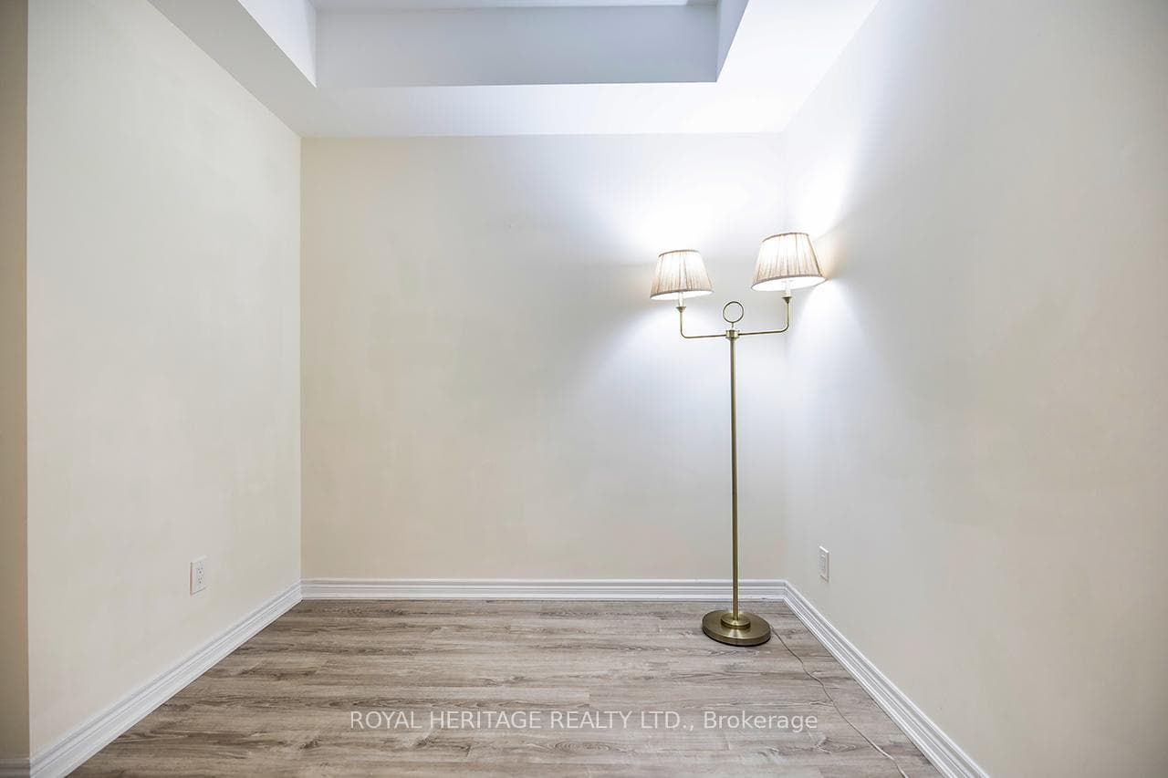 660 Gordon Street Unit 313 photo 22