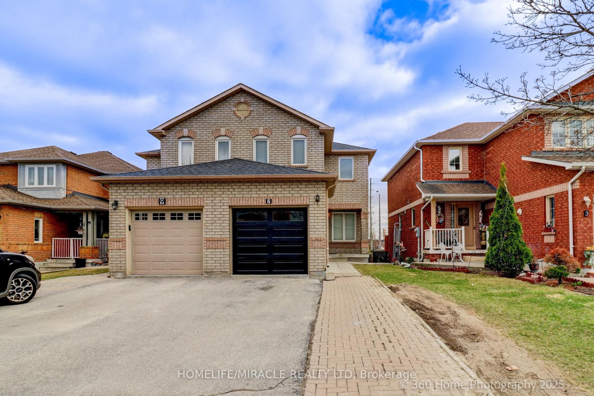 7 Creekwood Court photo 1