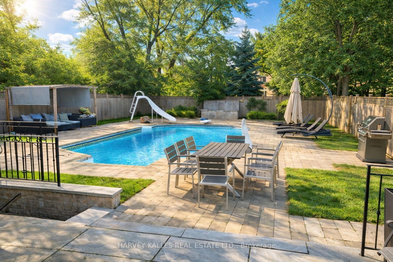 148 Delhi Avenue photo 25