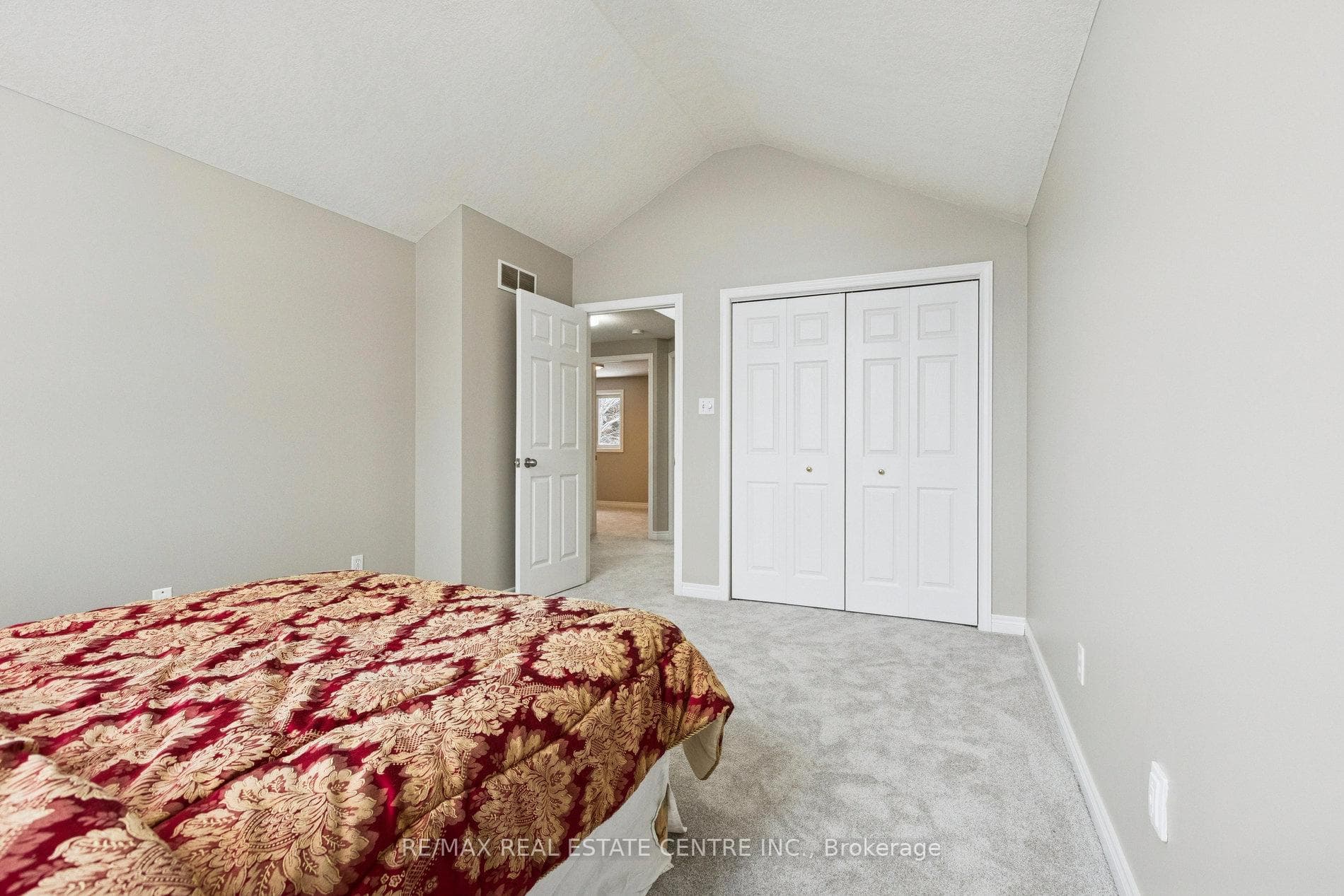 10 Periwinkle Way photo 36