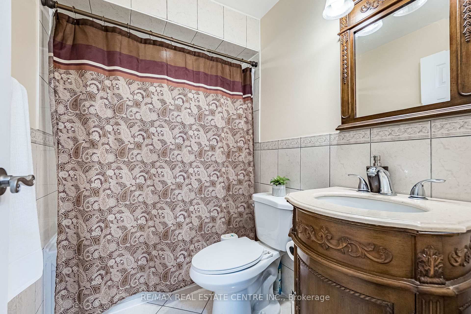 1 Northgate Boulevard photo 22