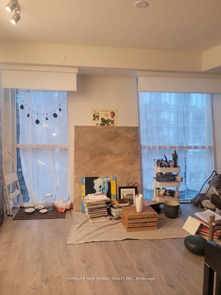 99 John Street Unit 705 photo 3