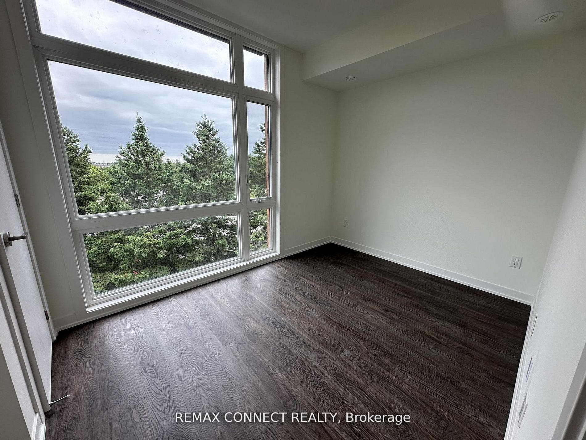 11 David Eyer Road Unit 1518 photo 25