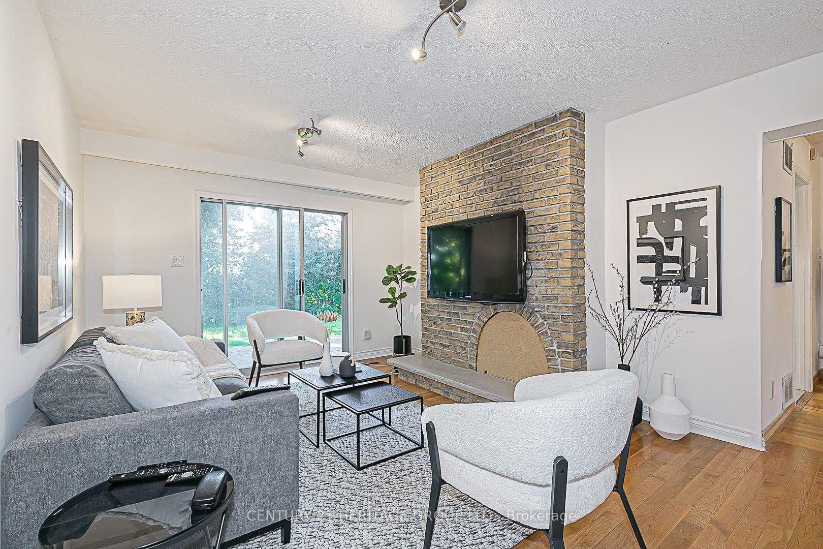 24 Barkwood Crescent photo 8