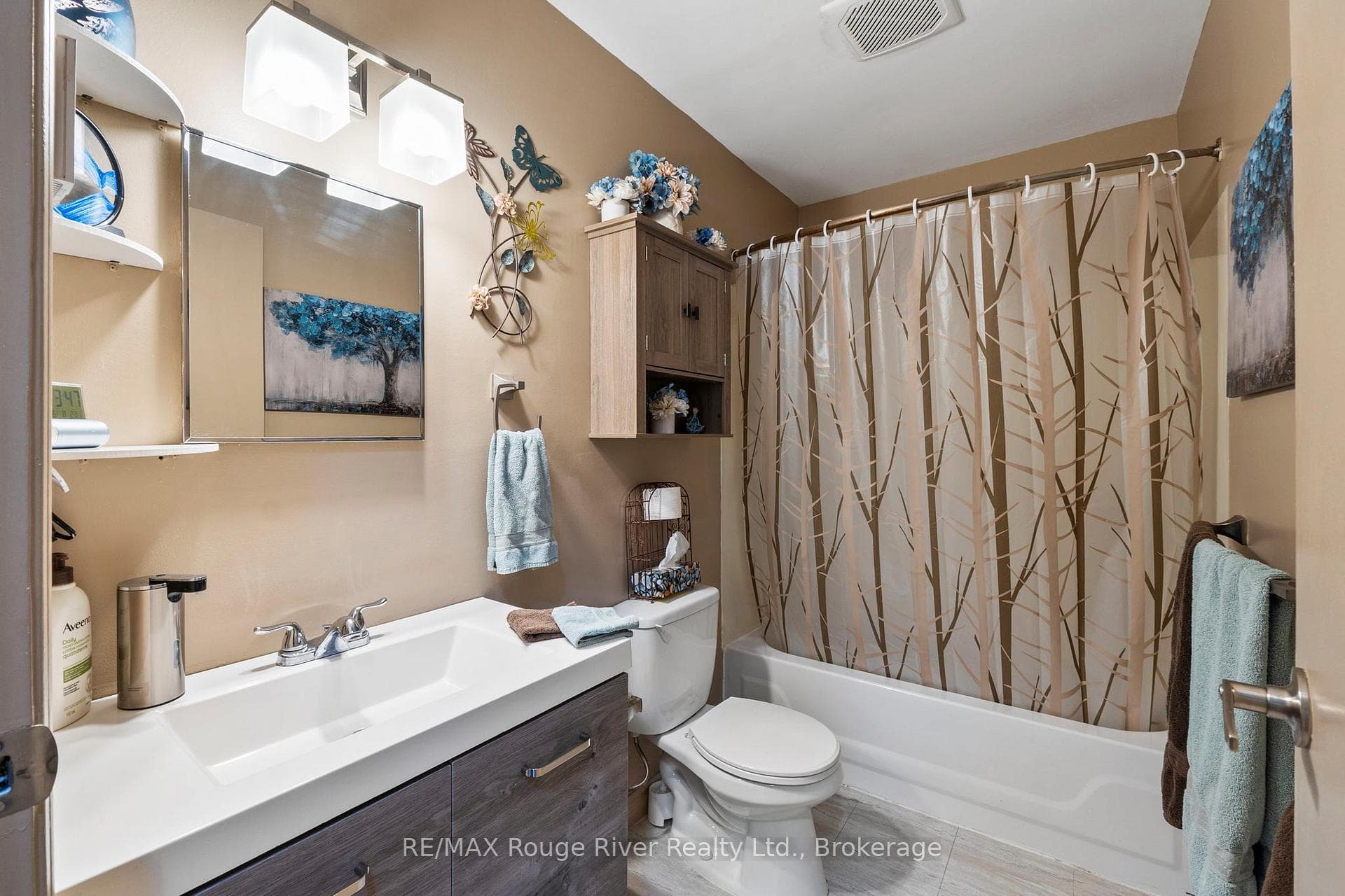 8910 Lewis Court photo 23