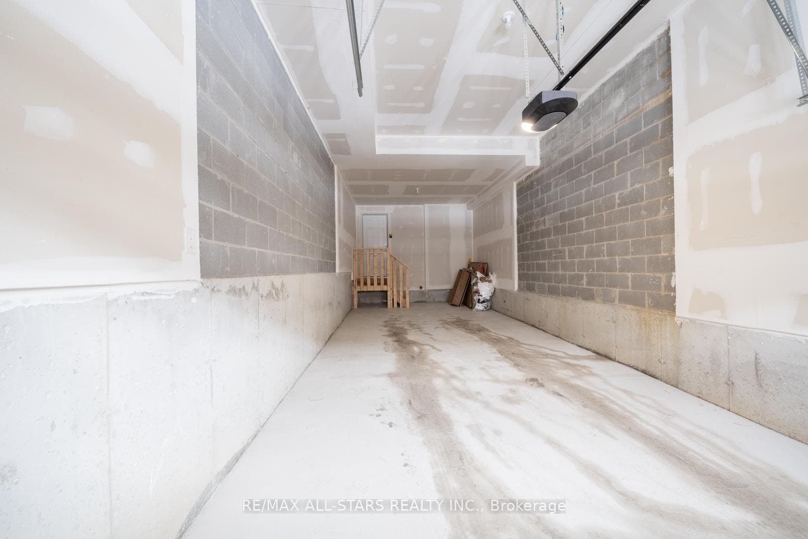 927 Crowsnest Hollow photo 29