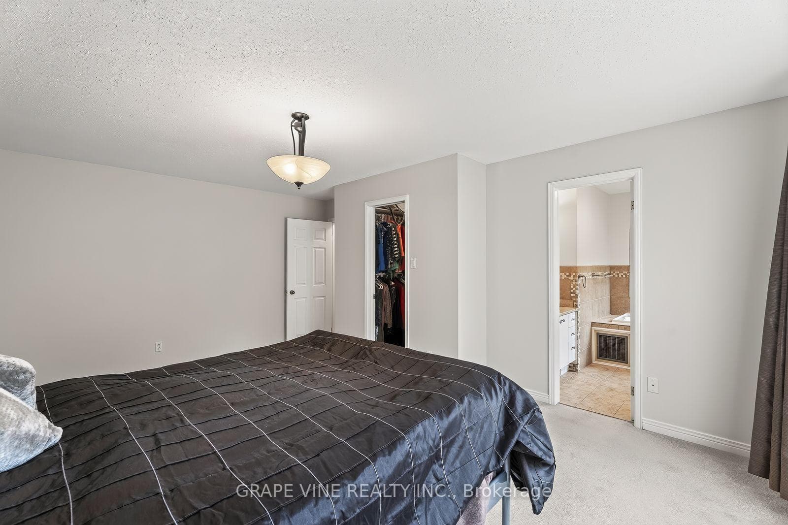 109 MIDVALE Drive photo 25