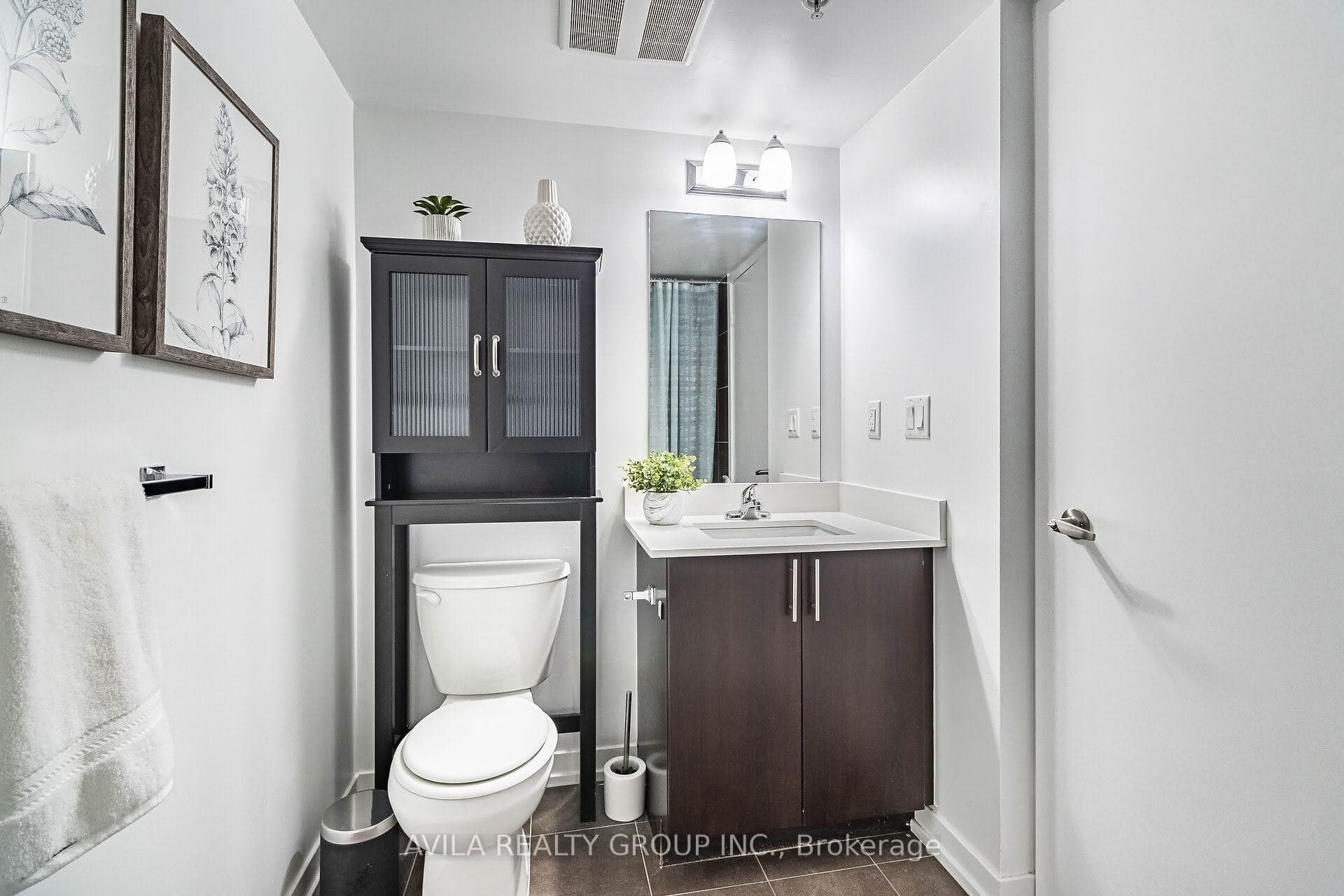 1420 Dupont Street Unit 1406 photo 17