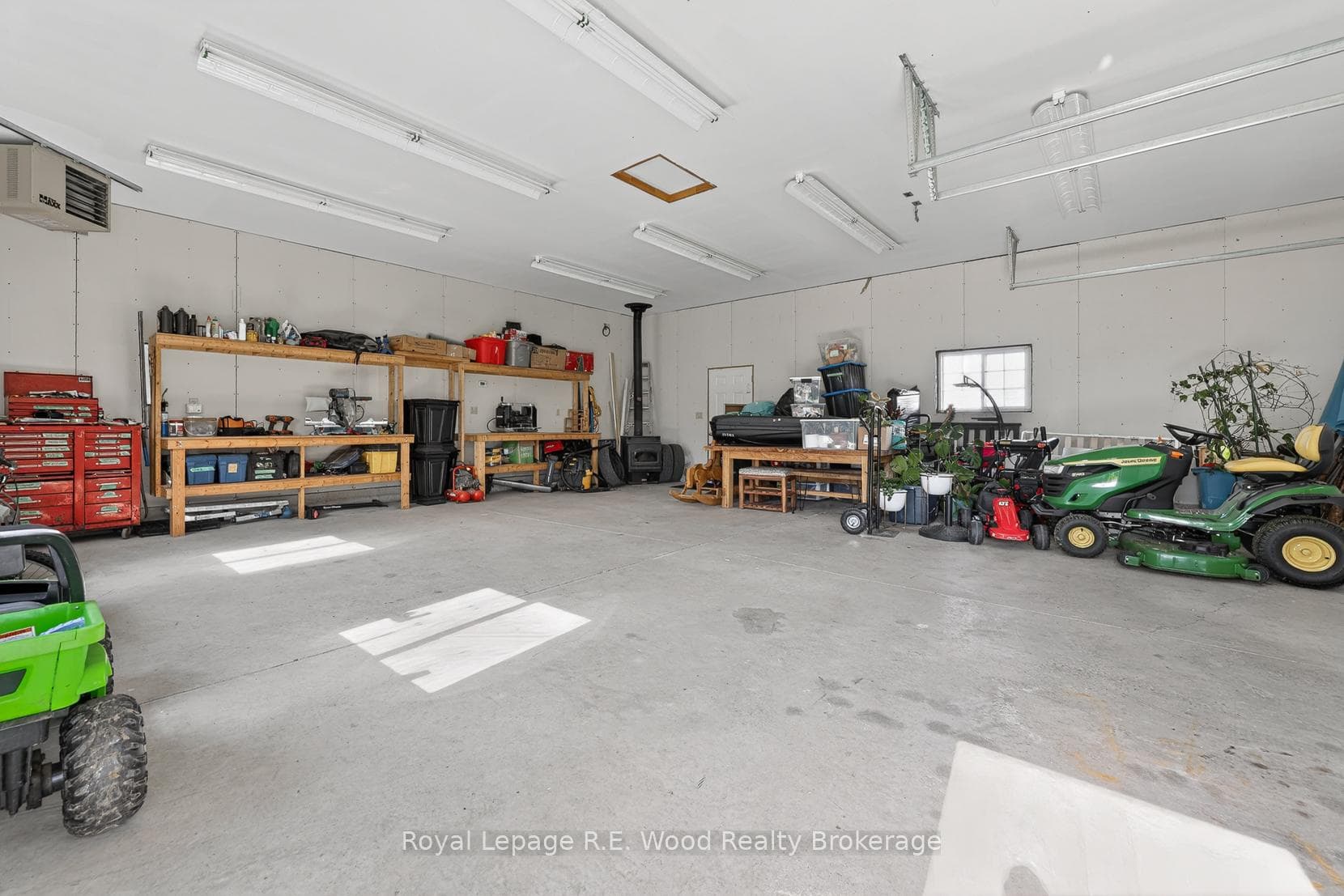917 Norfolk County Road 19 Road photo 39