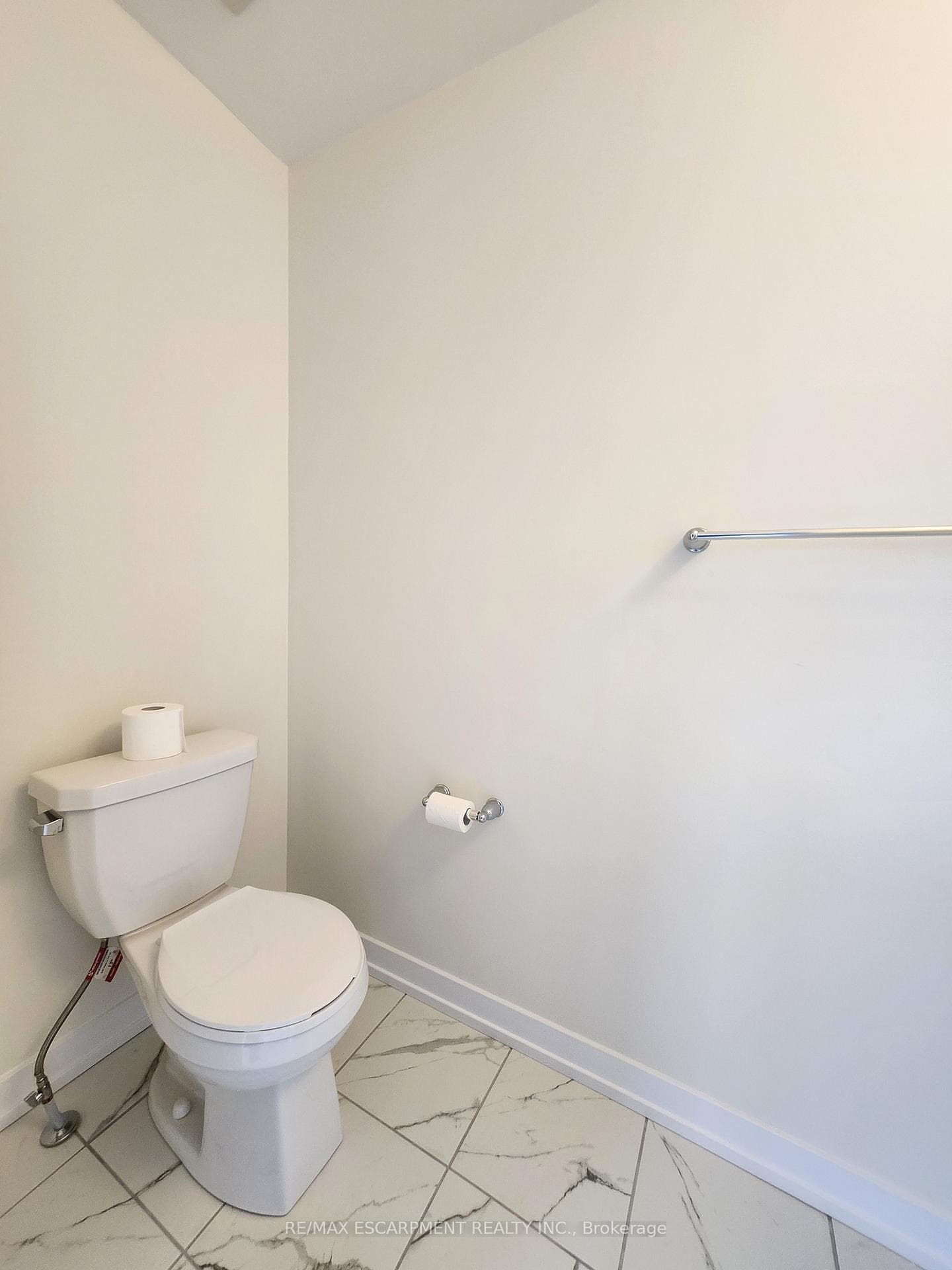 43 Baskett Street photo 9