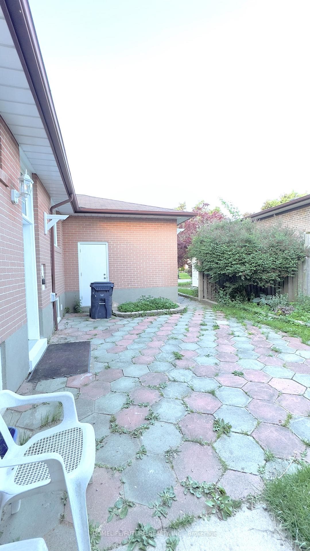 36 Castor Crescent Unit Bsmt photo 21
