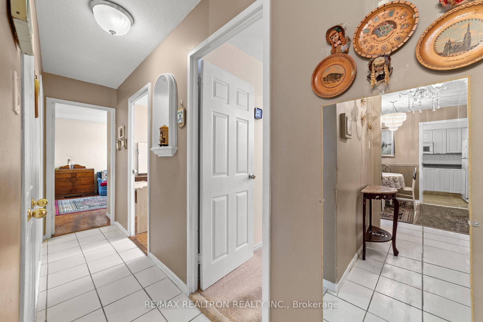 1360 YORK MILLS Road Unit 801 photo 13