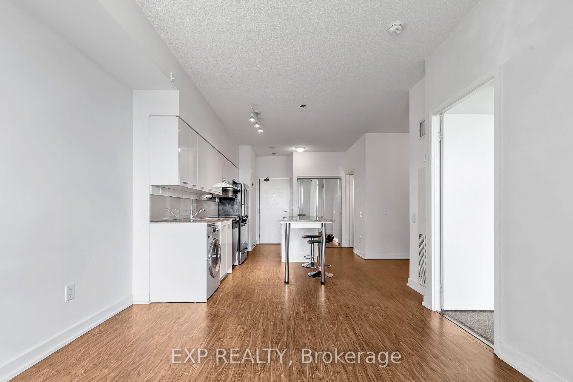 29 Singer Court Unit 2508 photo 12