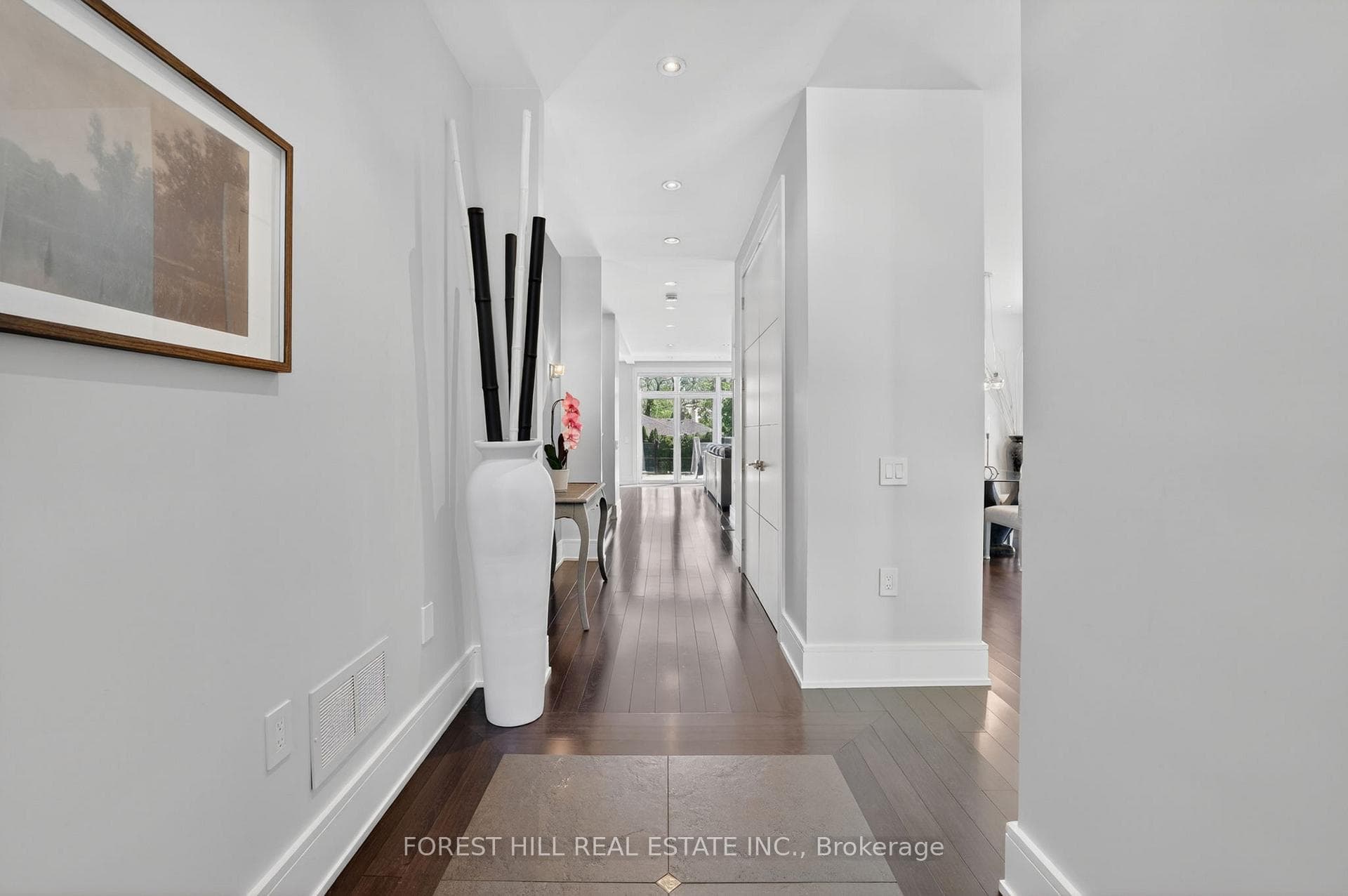 51 Greenfield Drive photo 3