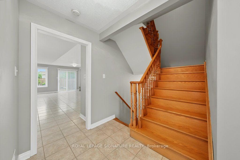 46 Gianmarco Way photo 9