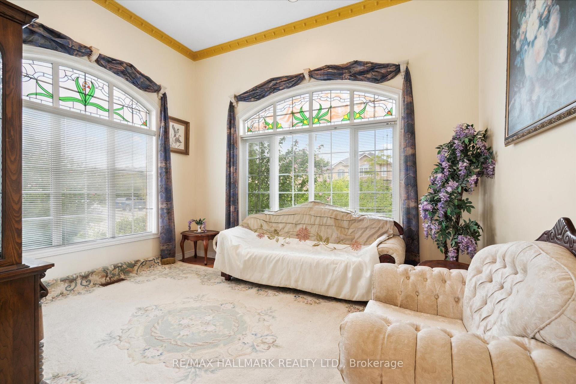 304 Hollymount Drive photo 6