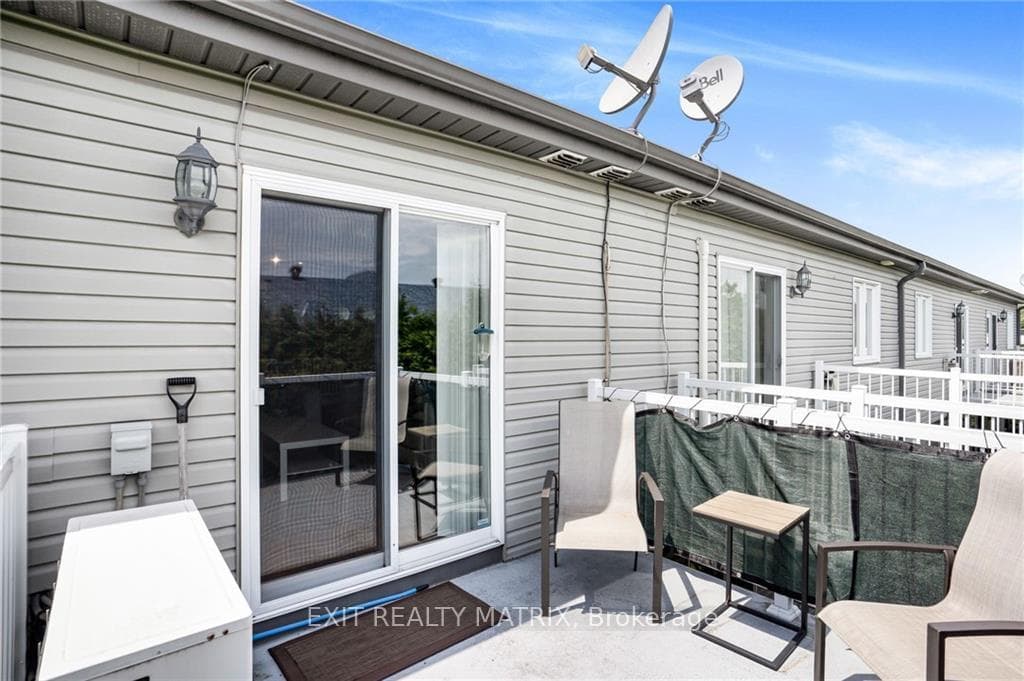 665 NELSON Street Unit 205 photo 23