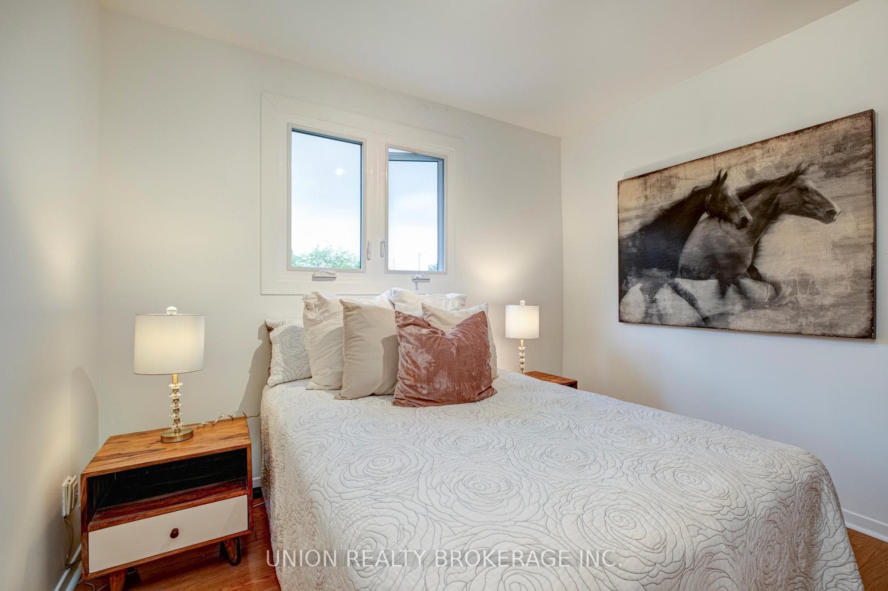74 Coalport Drive photo 22