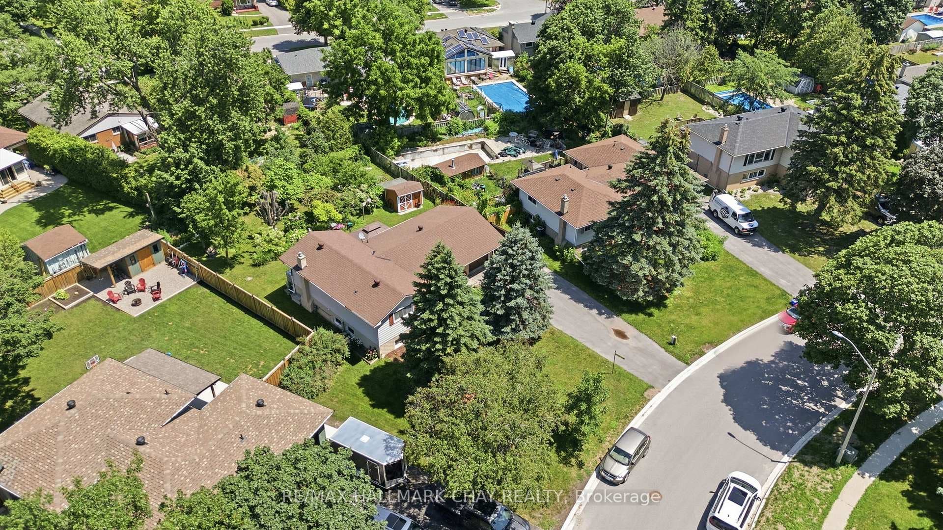 6 Highcroft Drive photo 40