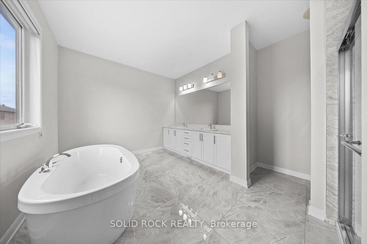 74 Ascari Road photo 24