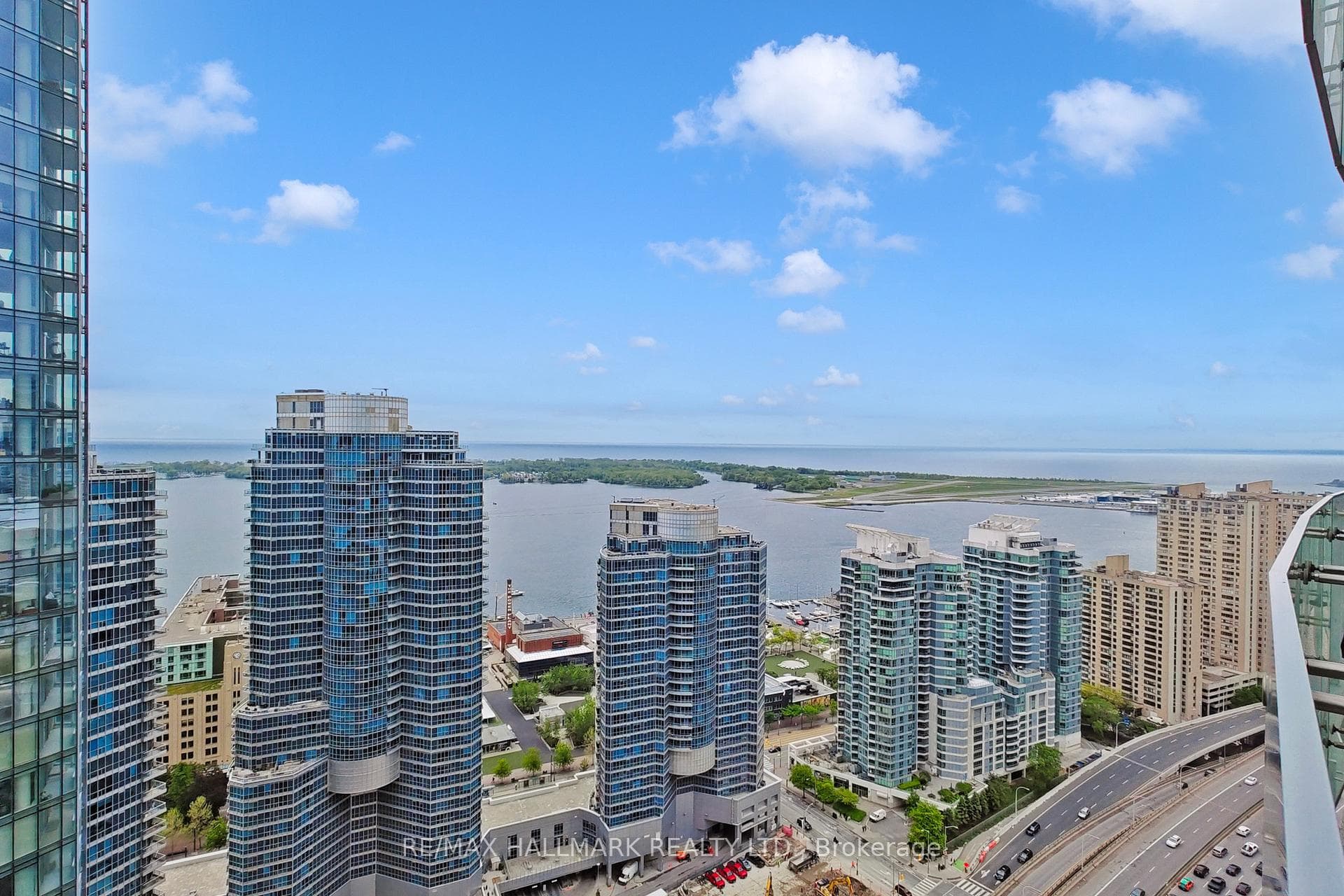 12 York Street Unit 3302 photo 1