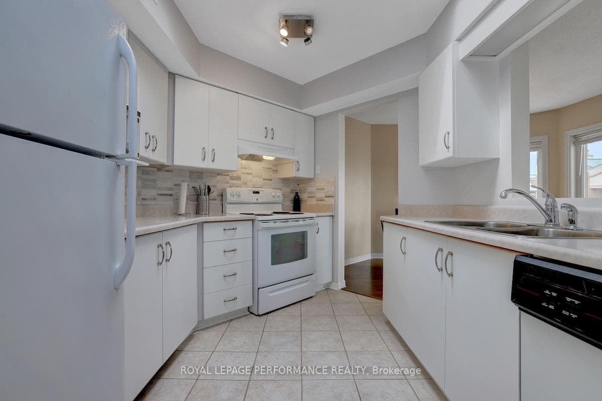 1 Columbus Avenue Unit 401D photo 12