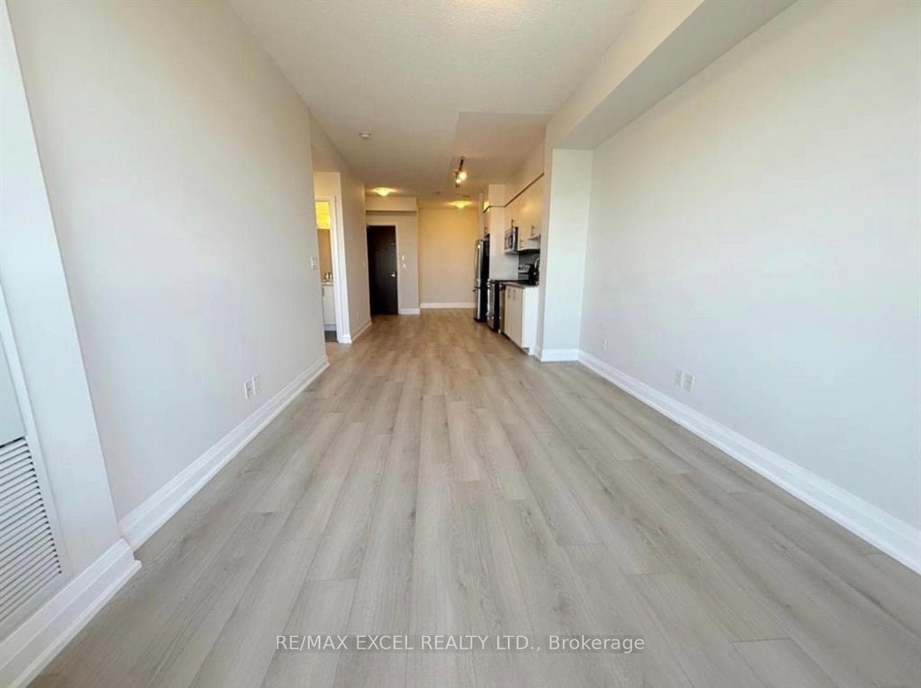 7171 Yonge Street Unit 2602 photo 4