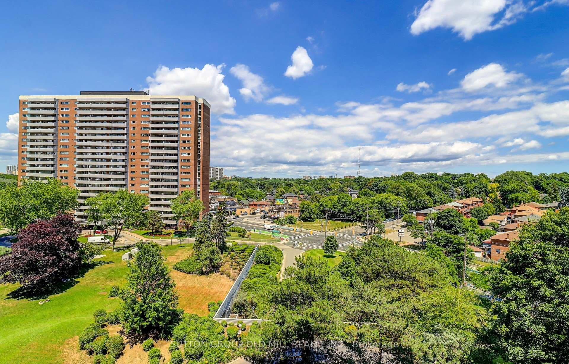 250 Scarlett Road Unit 807 photo 21