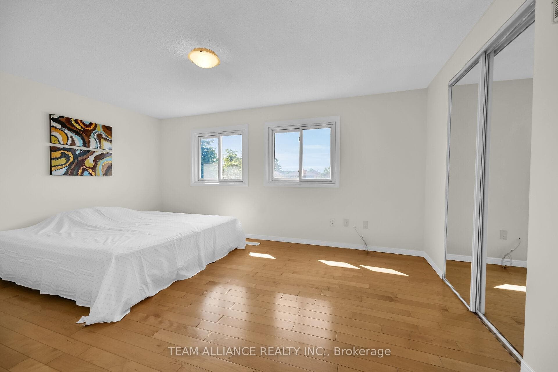 3189 Osbourne Road photo 18