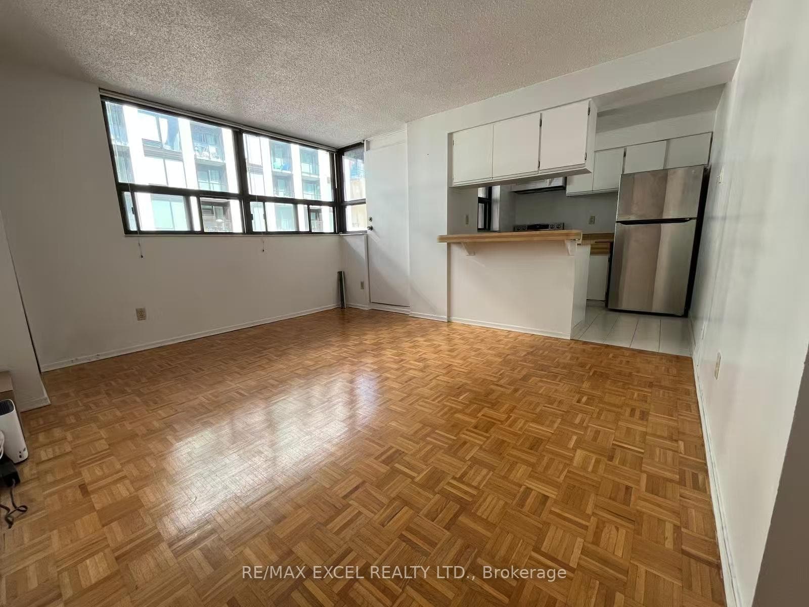 120 St Patrick Street Unit Ph1411 photo 8