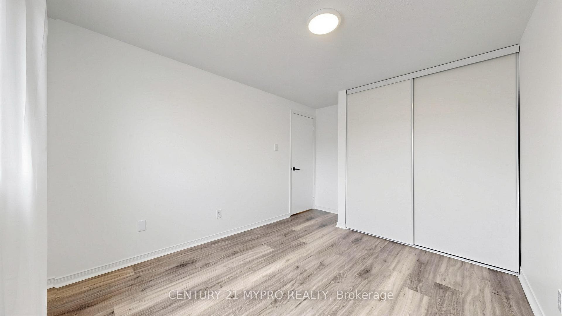 1399 Anton Square photo 28