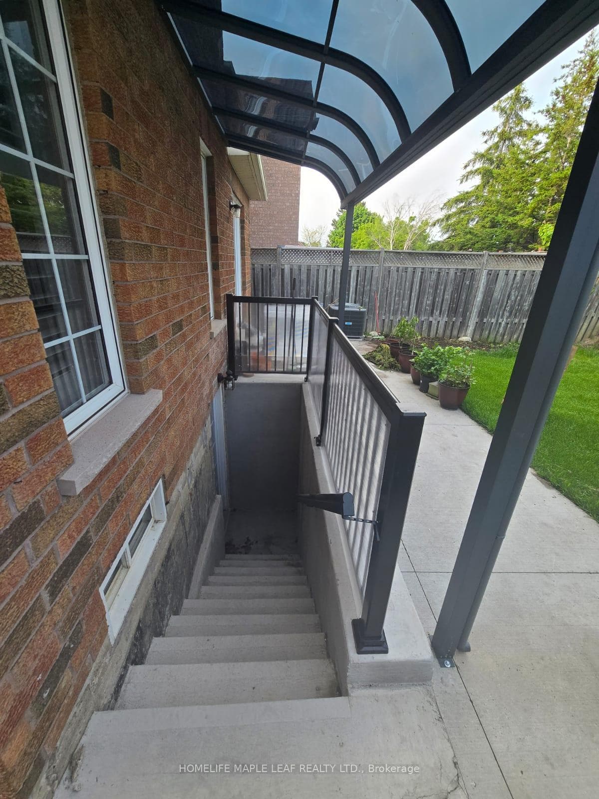 23 Blue Whale Boulevard photo 2